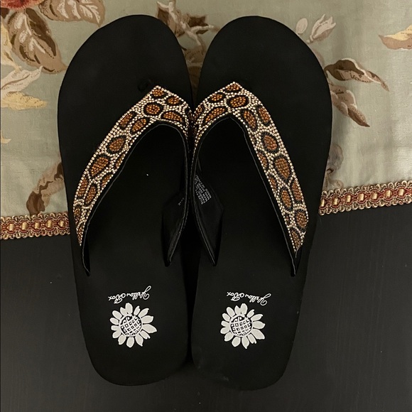Yellow Box Black and Brown Leopard Print Bling Sandal Flip Flops - Picture 2 of 5
